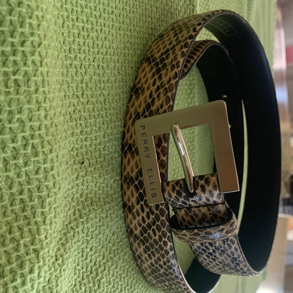 Perry Ellis Snake skin Belt - Tan/brown, 3/8” 
Leather 34”